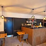 Enjoyharrachov - Atraktivni Slunny Klimatizovany 24 V Centru Harrachova Se Saunou, Parkovanim, Wifi-wlan, Sat, Herni Konzoli, Netflix Zdarma A Moznosti Dobijeni Auta Jen 150m Od Lanovky