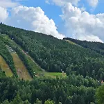 Appartement Enjoyharrachov - Atraktivni Slunny Klimatizovany 24 V Centru Harrachova Se Saunou, Parkovanim, Wifi-wlan, Sat, Herni Konzoli, Netflix Zdarma A Moznosti Dobijeni Auta Jen 150m Od Lanovky