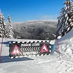 Enjoyharrachov - Atraktivni Slunny Klimatizovany 24 V Centru Harrachova Se Saunou, Parkovanim, Wifi-wlan, Sat, Herni Konzoli, Netflix Zdarma A Moznosti Dobijeni Auta Jen 150m Od Lanovky Appartement Harrachov
