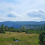 Appartement Enjoyharrachov - Atraktivni Slunny Klimatizovany 24 V Centru Harrachova Se Saunou, Parkovanim, Wifi-wlan, Sat, Herni Konzoli, Netflix Zdarma A Moznosti Dobijeni Auta Jen 150m Od Lanovky Harrachov