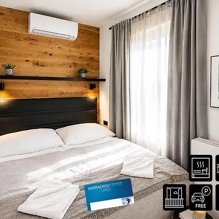 Enjoyharrachov - Atraktivni Slunny Klimatizovany 24 V Centru Harrachova S Velkou Terasou, Saunou, Parkovanim, Wifi-wlan, Sat, Herni Konzoli, Netflix Zdarma A Moznosti Dobijeni Auta Jen 150m Od Lanovky Daire