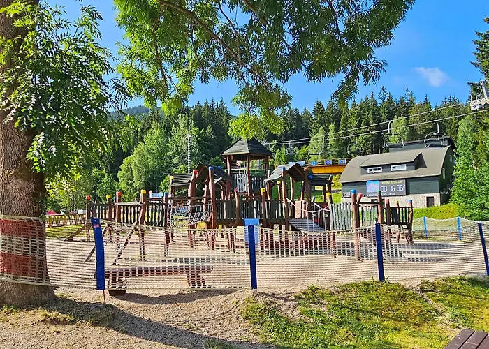 Enjoyharrachov - Atraktivni Slunny Klimatizovany 24 V Centru Harrachova Se Saunou, Parkovanim, Wifi-wlan, Sat, Herni Konzoli, Netflix Zdarma A Moznosti Dobijeni Auta Jen 150m Od Lanovky Harrachov