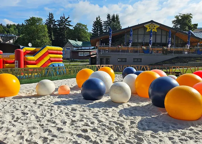 Enjoyharrachov - Atraktivni Slunny Klimatizovany 24 V Centru Harrachova Se Saunou, Parkovanim, Wifi-wlan, Sat, Herni Konzoli, Netflix Zdarma A Moznosti Dobijeni Auta Jen 150m Od Lanovky Διαμέρισμα